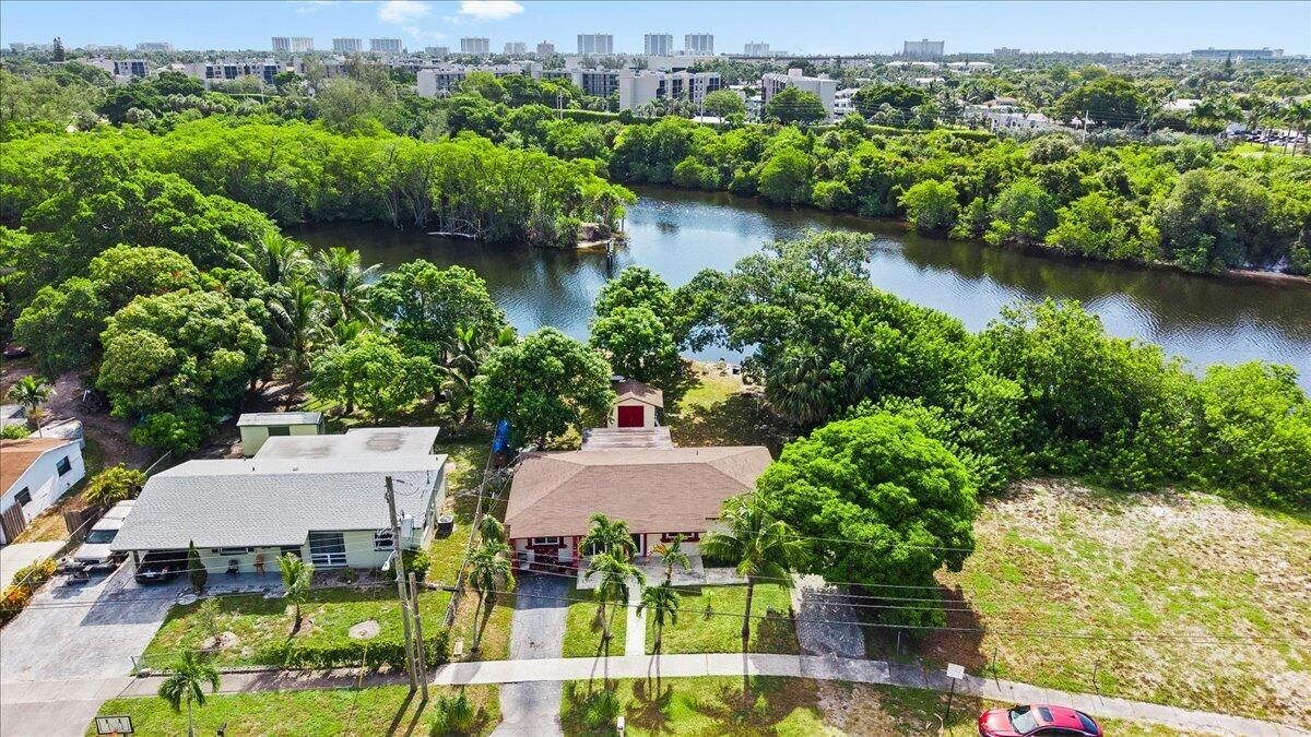 26-DJI_20260826101235_0774_D