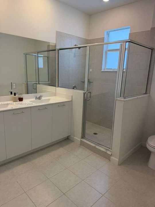 En Venta: $520,000 (3 camas, 2 baños, 1331 Pies cuadrados)