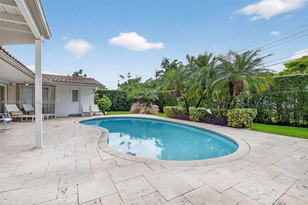 For Rent: $7,000 (3 beds, 3 baths, 2256 Square Feet)