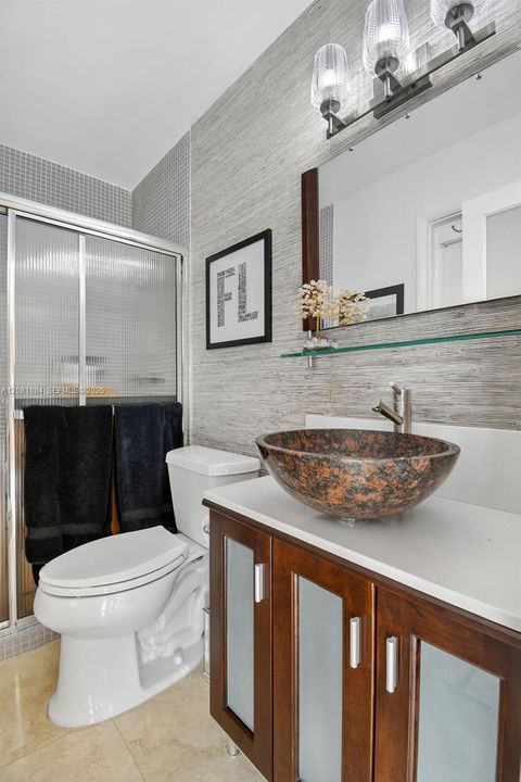 For Rent: $7,000 (3 beds, 3 baths, 2256 Square Feet)