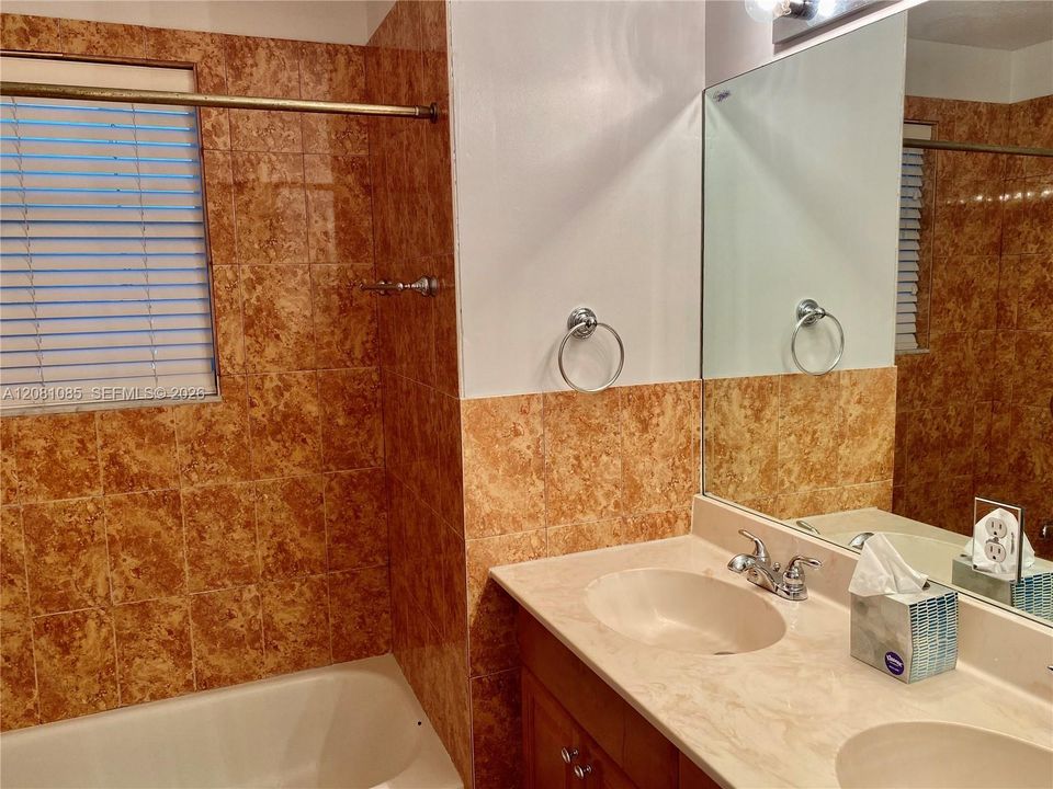 В аренду: $4,750 (4 спален, 3 ванн, 2310 Квадратных фут)