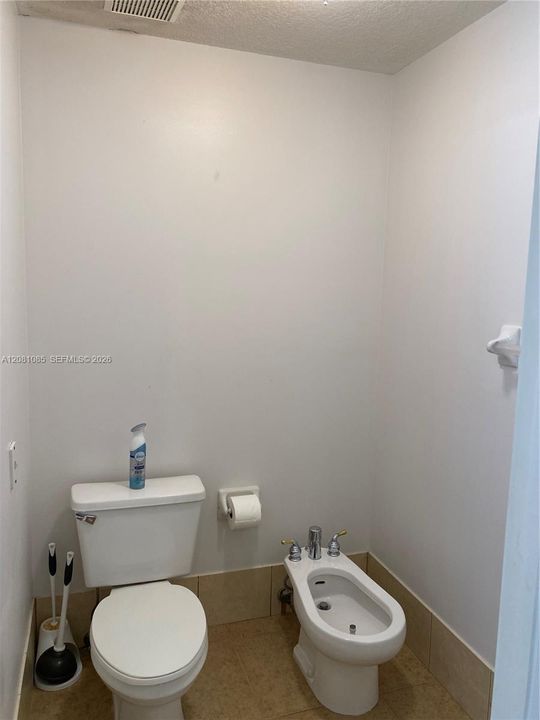 В аренду: $4,750 (4 спален, 3 ванн, 2310 Квадратных фут)