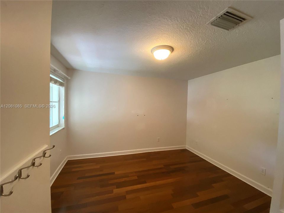 В аренду: $4,750 (4 спален, 3 ванн, 2310 Квадратных фут)