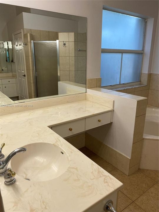 В аренду: $4,750 (4 спален, 3 ванн, 2310 Квадратных фут)