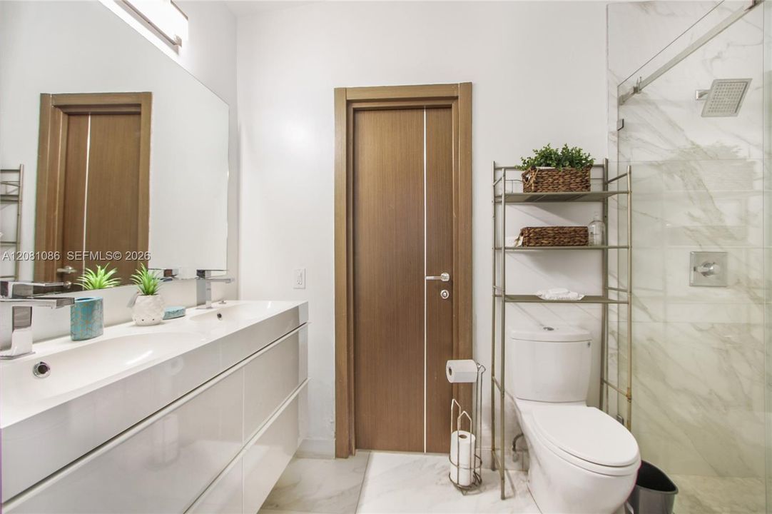 For Rent: $9,990 (4 beds, 3 baths, 2248 Square Feet)