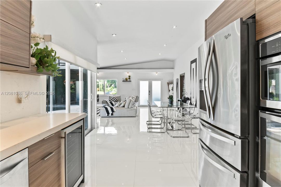 For Rent: $9,990 (4 beds, 3 baths, 2248 Square Feet)