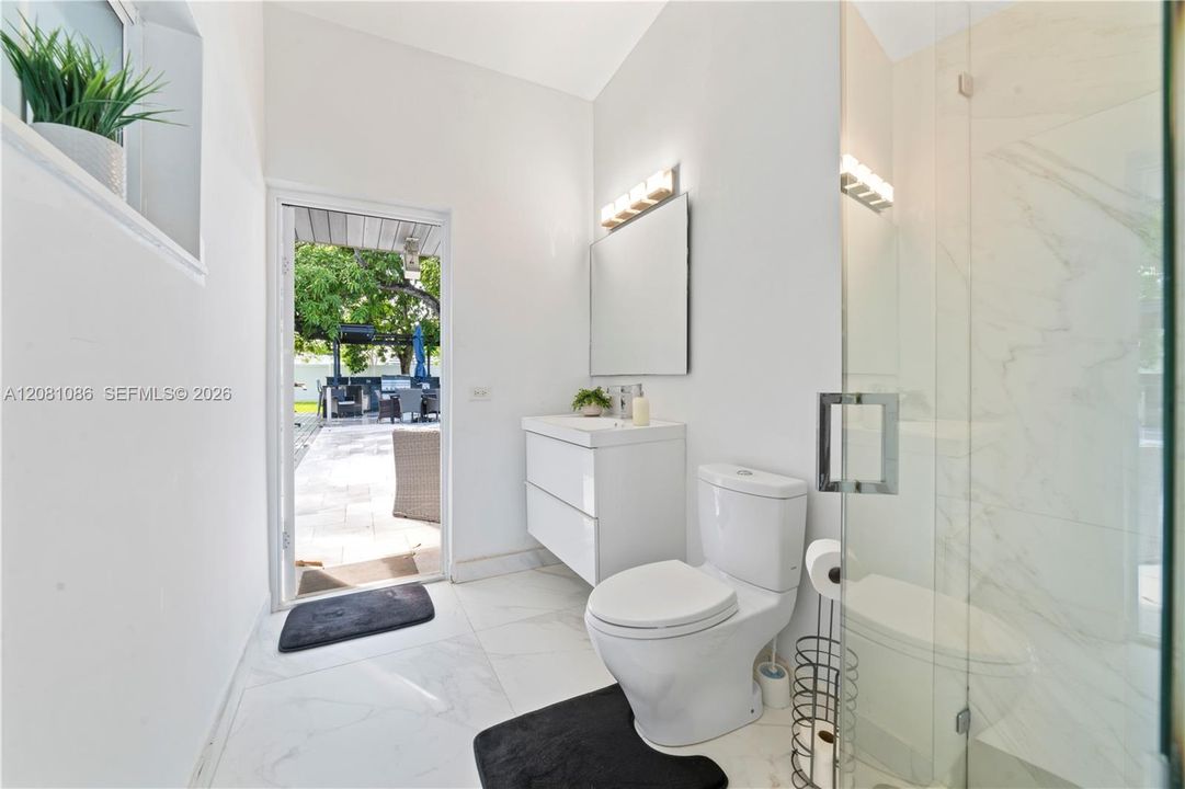 For Rent: $9,990 (4 beds, 3 baths, 2248 Square Feet)