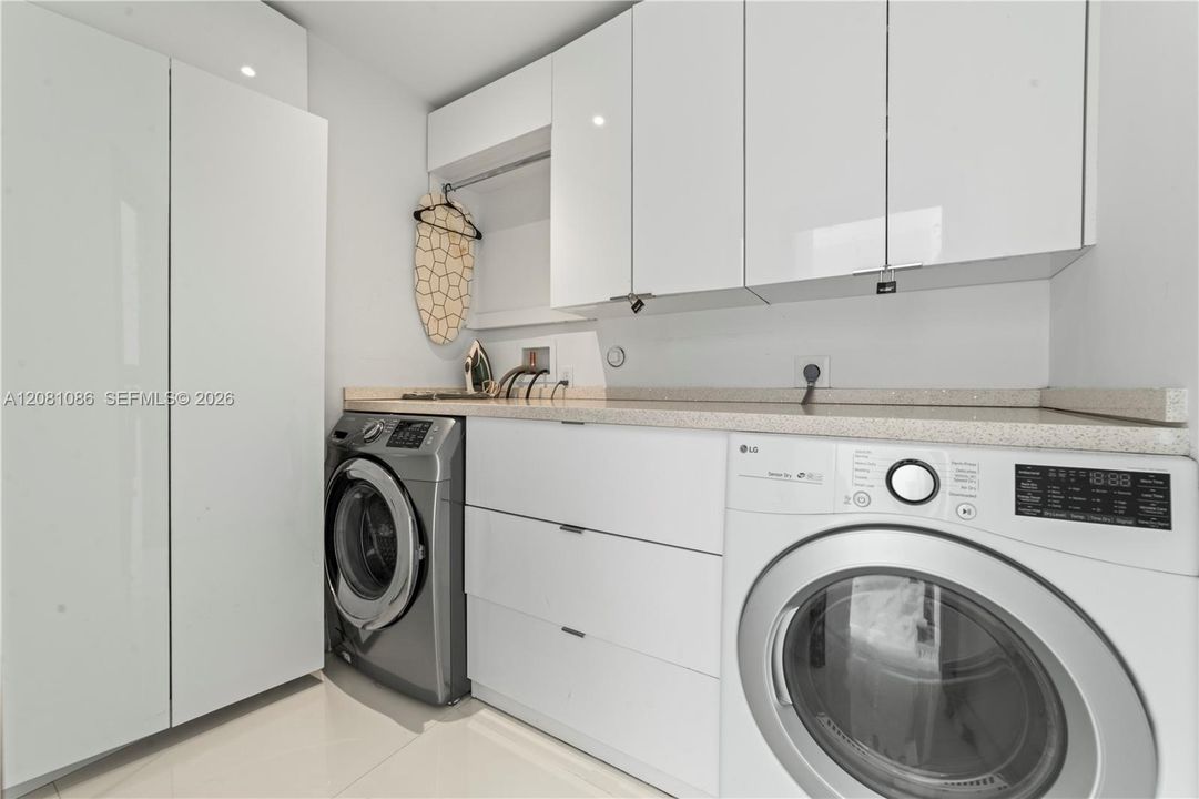 For Rent: $9,990 (4 beds, 3 baths, 2248 Square Feet)