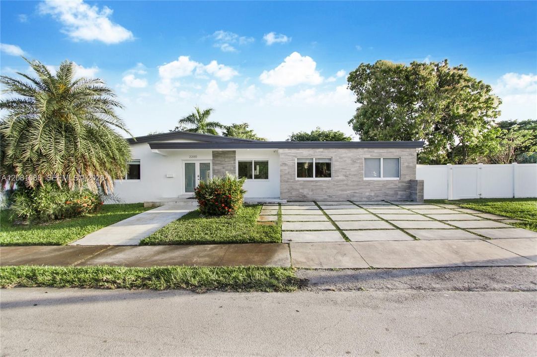 For Rent: $9,990 (4 beds, 3 baths, 2248 Square Feet)