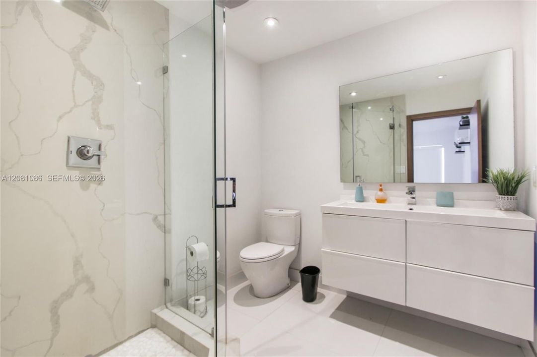 For Rent: $9,990 (4 beds, 3 baths, 2248 Square Feet)