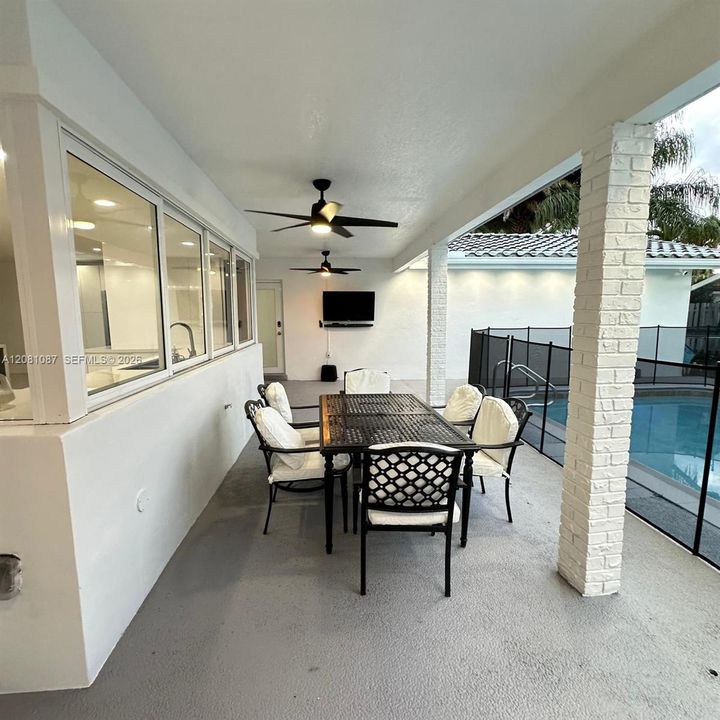 En Venta: $1,750,000 (4 camas, 3 baños, 0 Pies cuadrados)