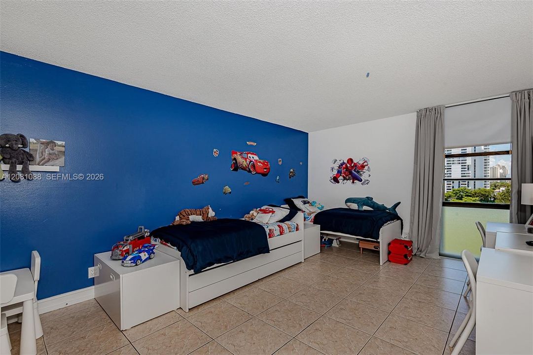 В аренду: $2,200 (2 спален, 2 ванн, 994 Квадратных фут)