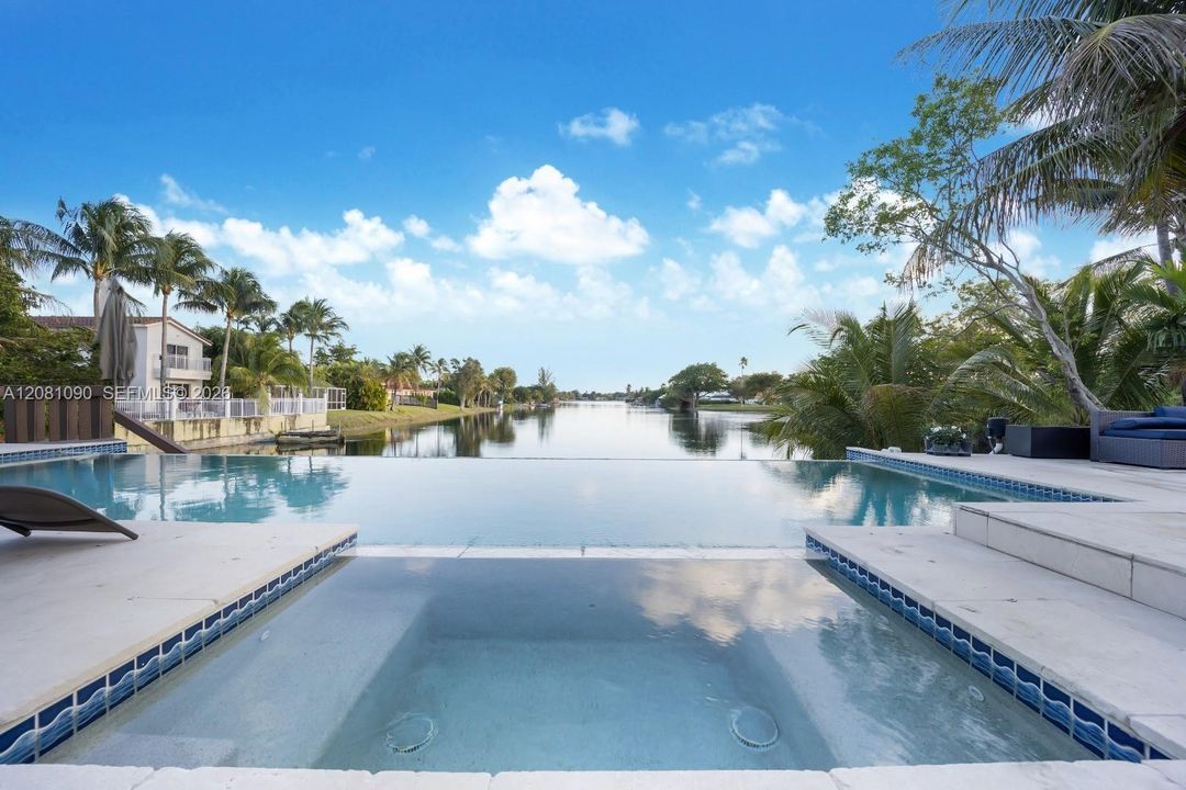 For Sale: $1,549,000 (4 beds, 3 baths, 2240 Square Feet)