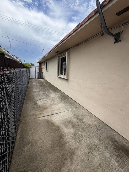 Back of house leading to both side patios