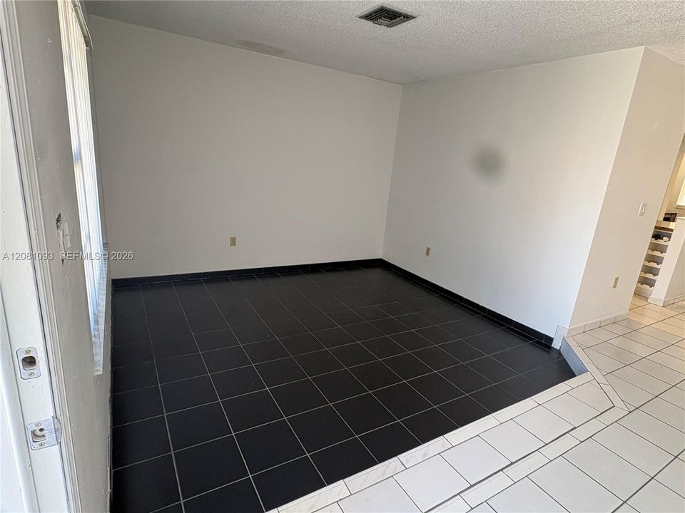 For Rent: $3,500 (3 beds, 2 baths, 1503 Square Feet)
