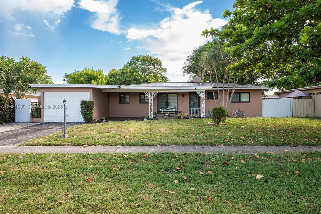 En Venta: $480,000 (3 camas, 2 baños, 1524 Pies cuadrados)