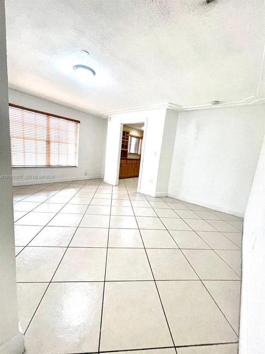 For Rent: $2,790 (2 beds, 1 baths, 2870 Square Feet)