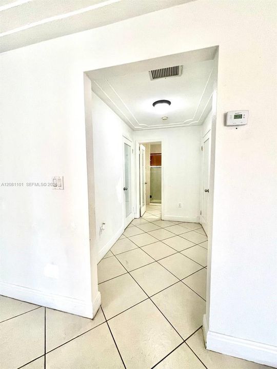 For Rent: $2,790 (2 beds, 1 baths, 2870 Square Feet)