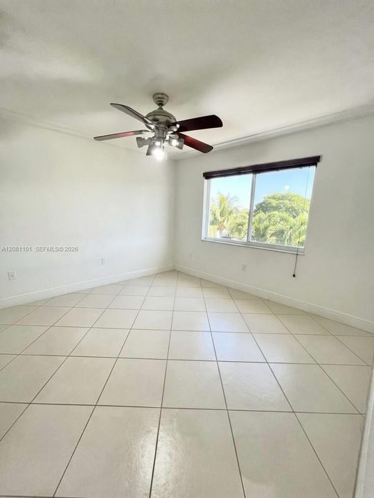 For Rent: $2,790 (2 beds, 1 baths, 2870 Square Feet)