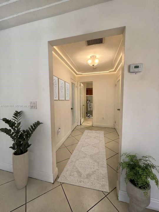 For Rent: $2,790 (2 beds, 1 baths, 2870 Square Feet)