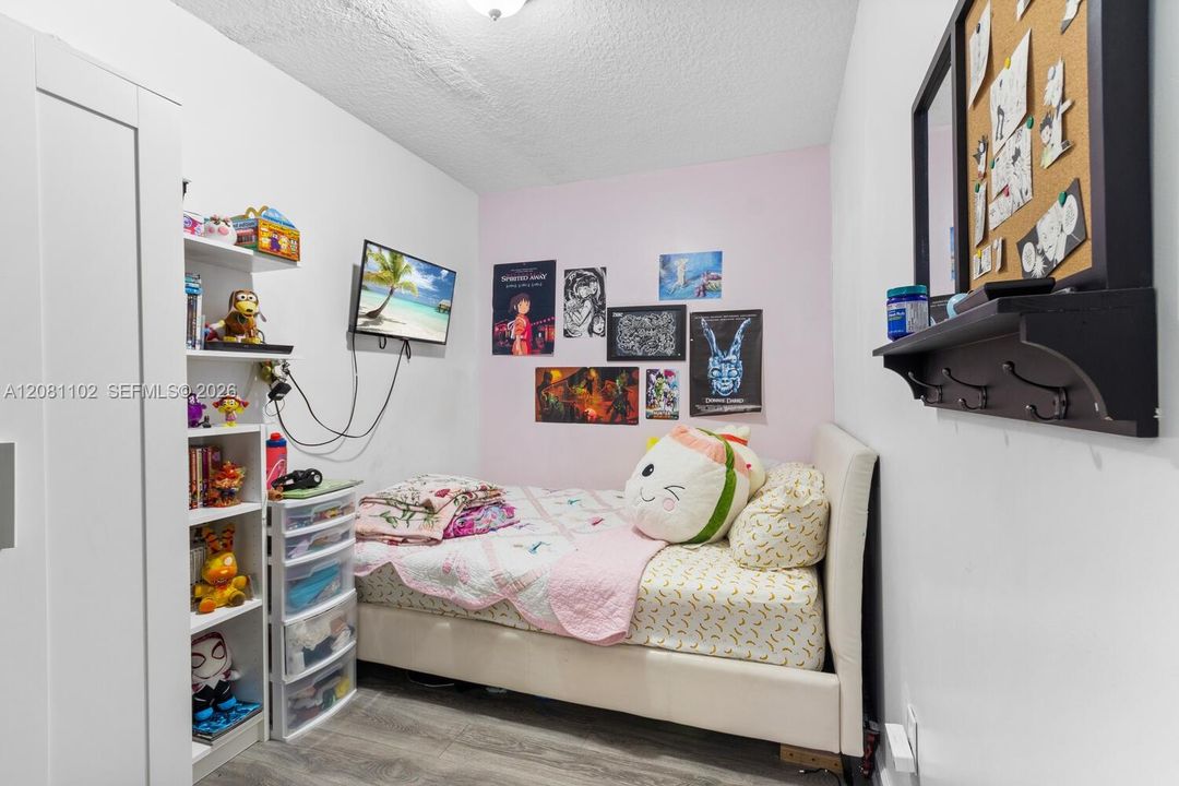 En Venta: $405,000 (2 camas, 2 baños, 1250 Pies cuadrados)