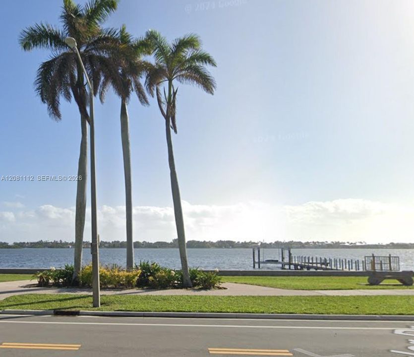 待售: $4,990,000 (0.14 acres)