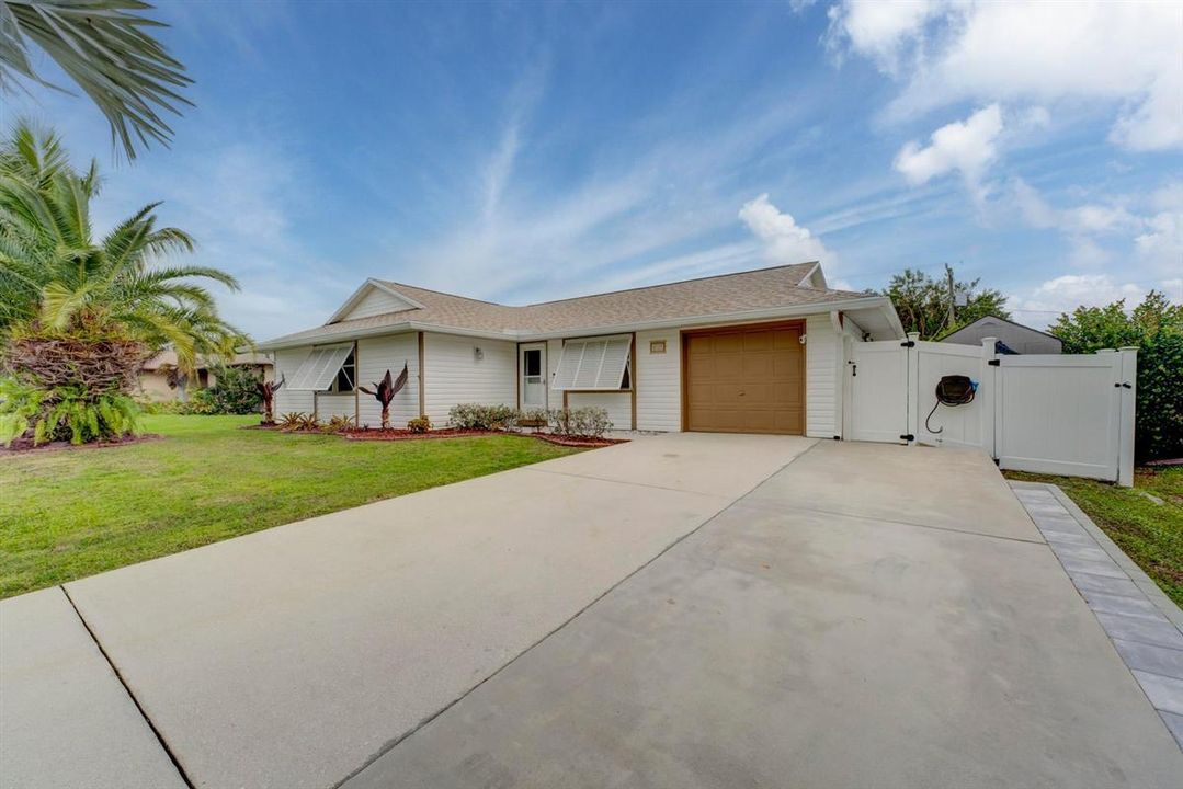 637 sw todd psl front pic 2