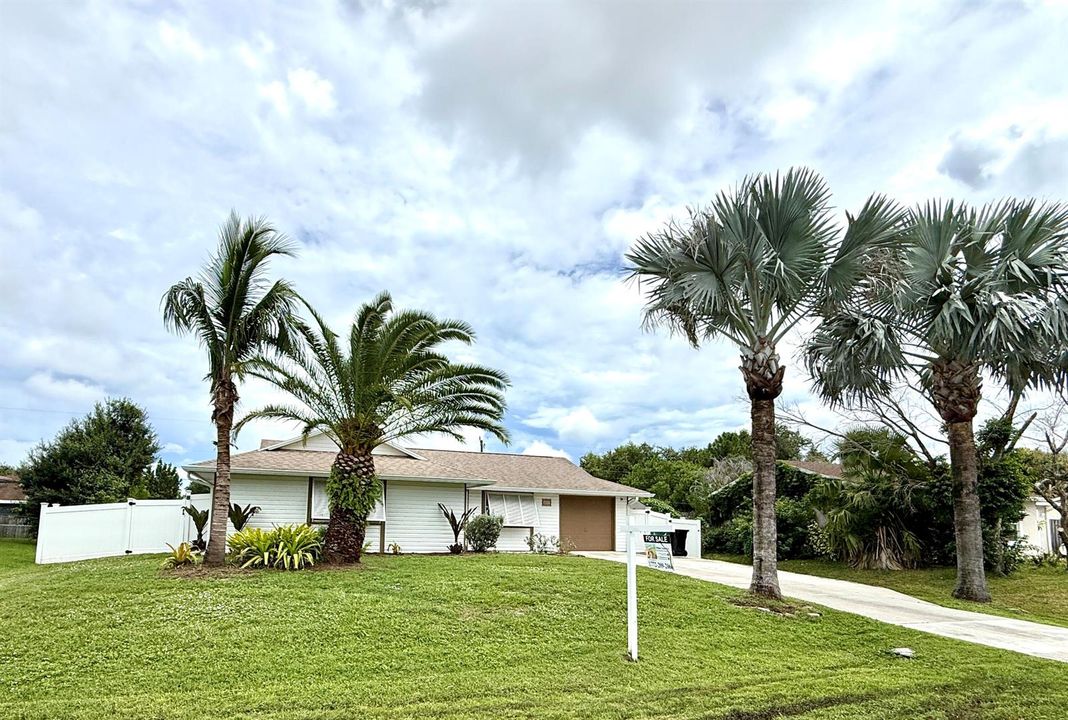 637 sw granadeer exterior pic