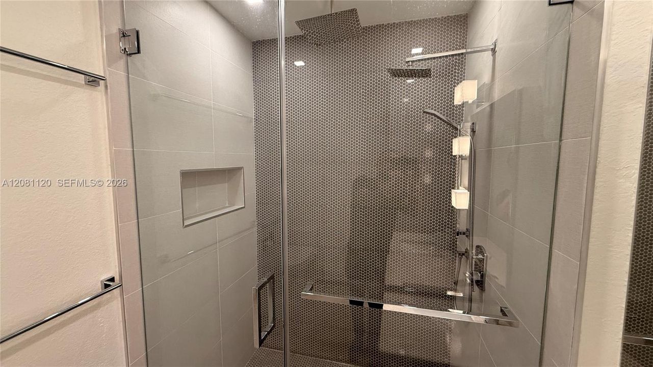 For Rent: $4,600 (3 beds, 2 baths, 1480 Square Feet)