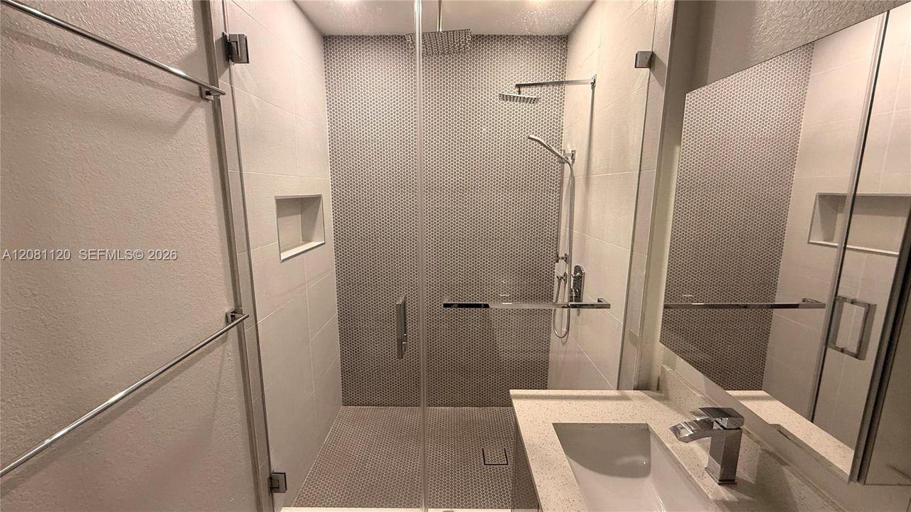 For Rent: $4,600 (3 beds, 2 baths, 1480 Square Feet)