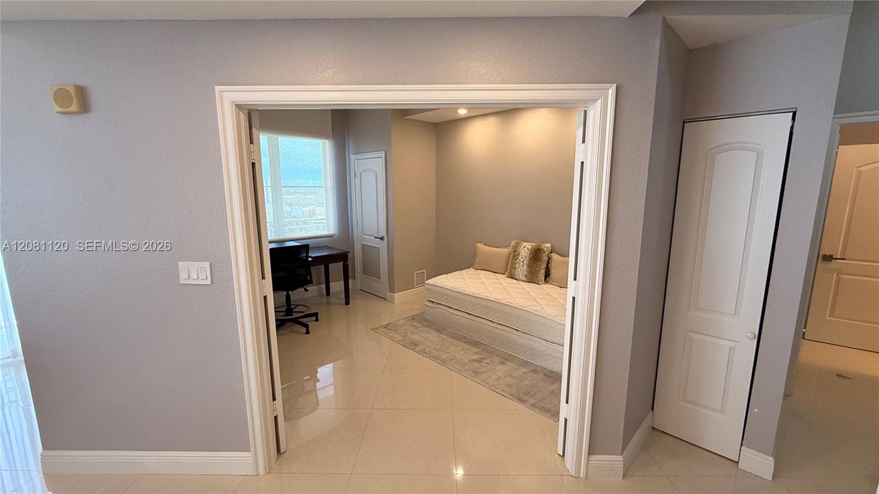 For Rent: $4,600 (3 beds, 2 baths, 1480 Square Feet)