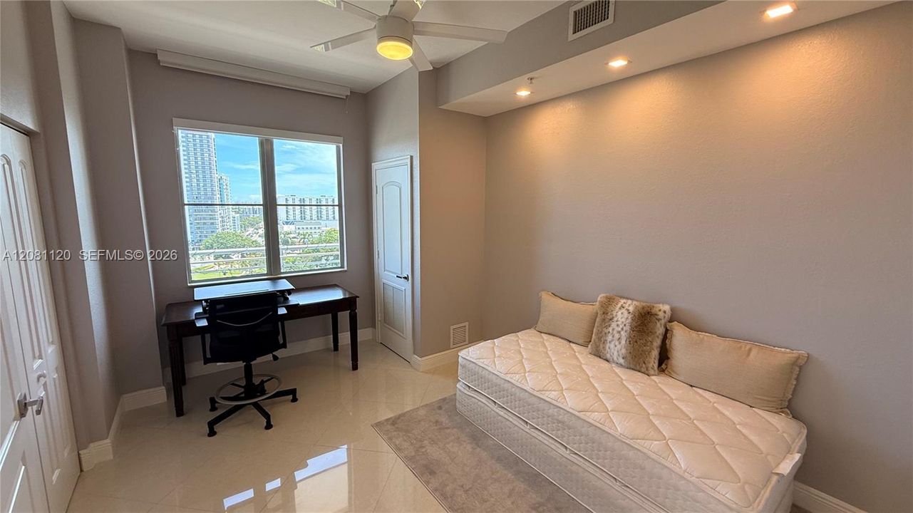 For Rent: $4,600 (3 beds, 2 baths, 1480 Square Feet)