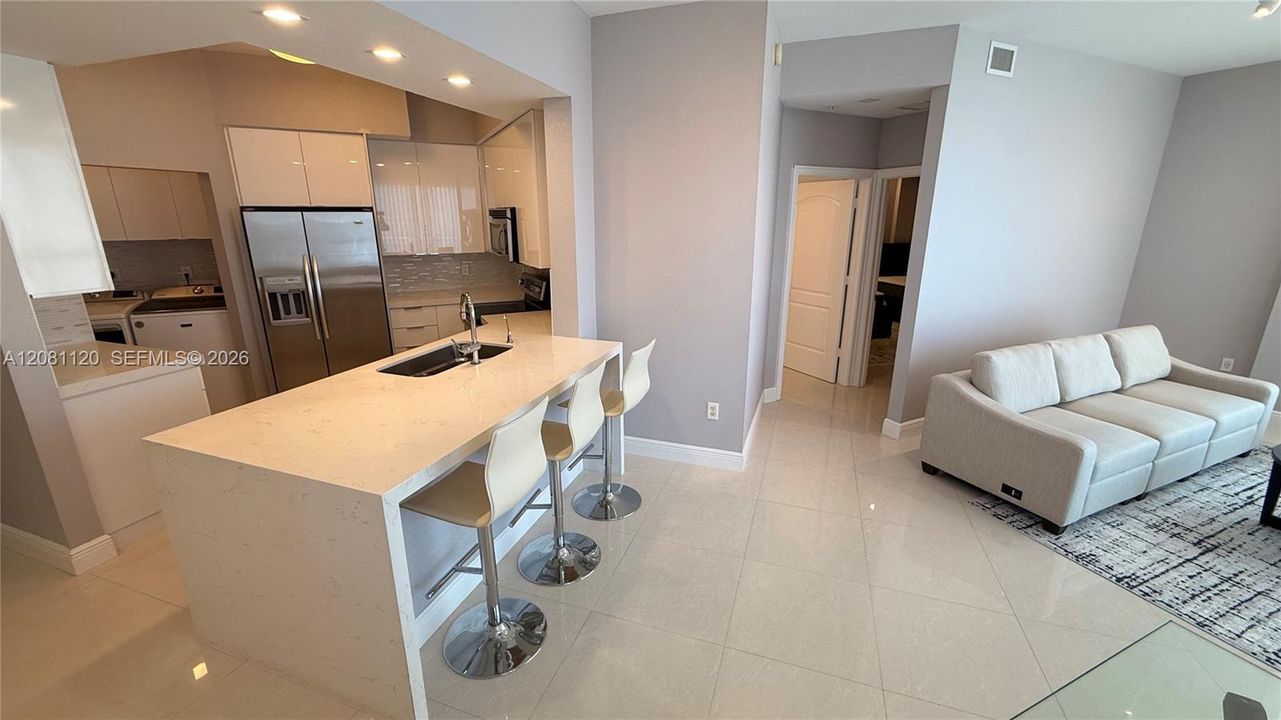For Rent: $4,600 (3 beds, 2 baths, 1480 Square Feet)