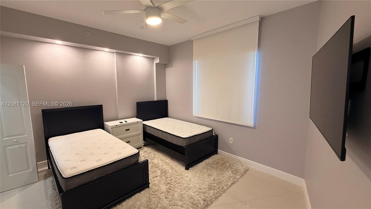 For Rent: $4,600 (3 beds, 2 baths, 1480 Square Feet)