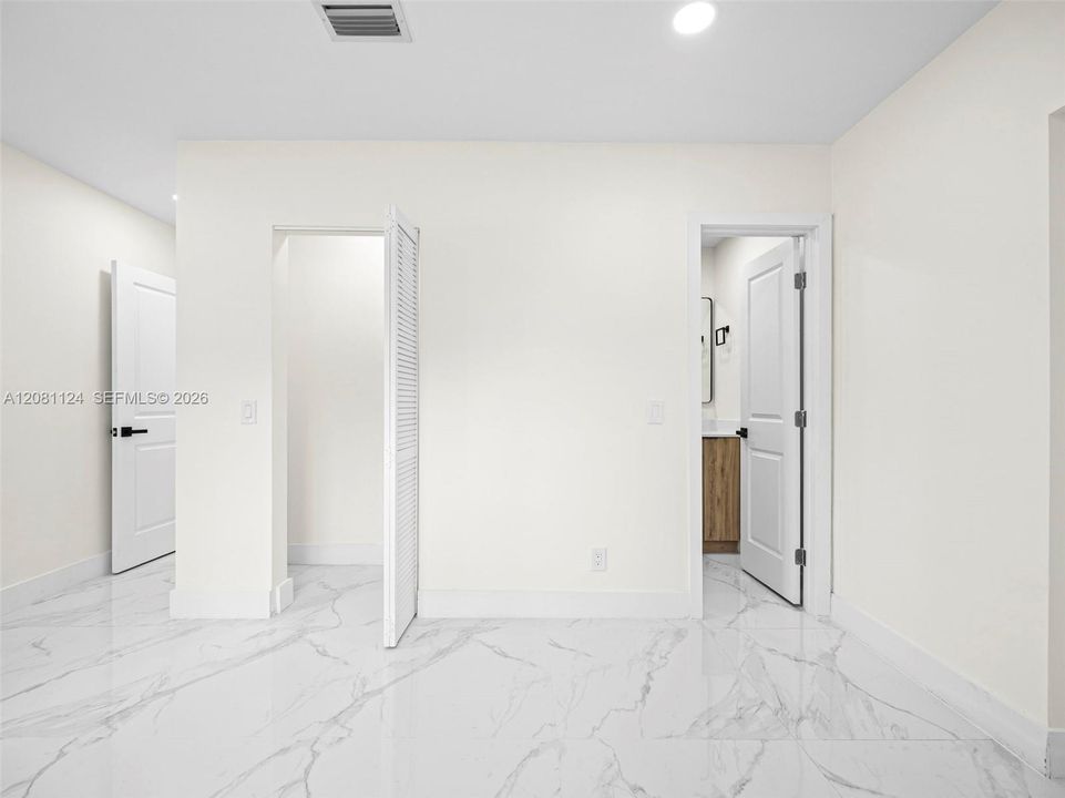 На продажу: $575,000 (4 спален, 3 ванн, 1571 Квадратных фут)