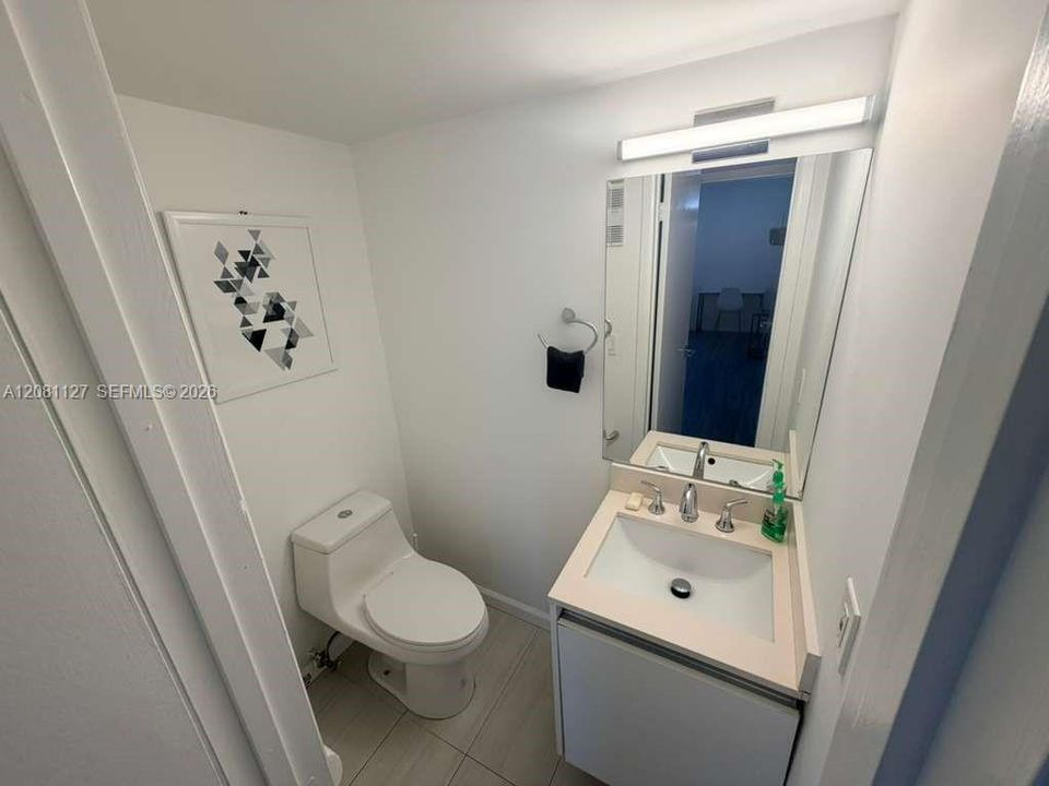 В аренду: $2,400 (1 спален, 1 ванн, 1000 Квадратных фут)