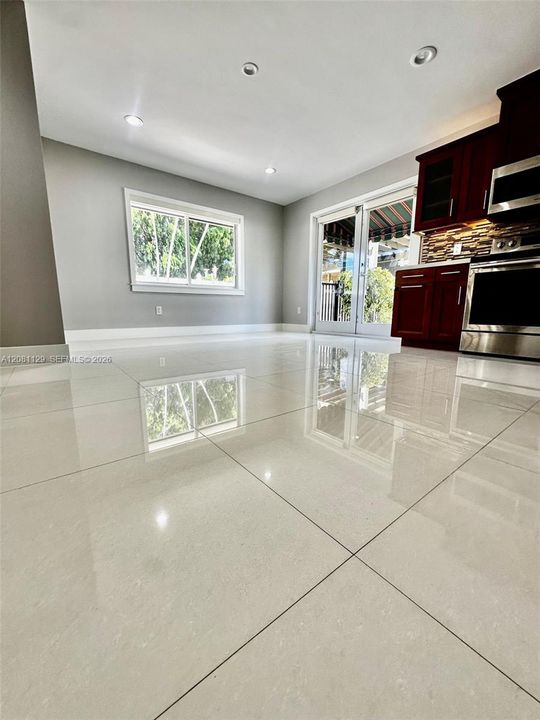 For Rent: $4,000 (3 beds, 2 baths, 1582 Square Feet)