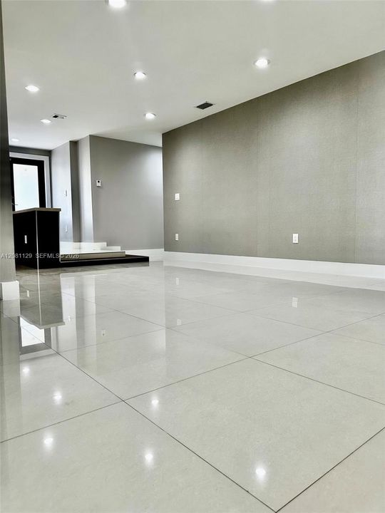 For Rent: $4,000 (3 beds, 2 baths, 1582 Square Feet)