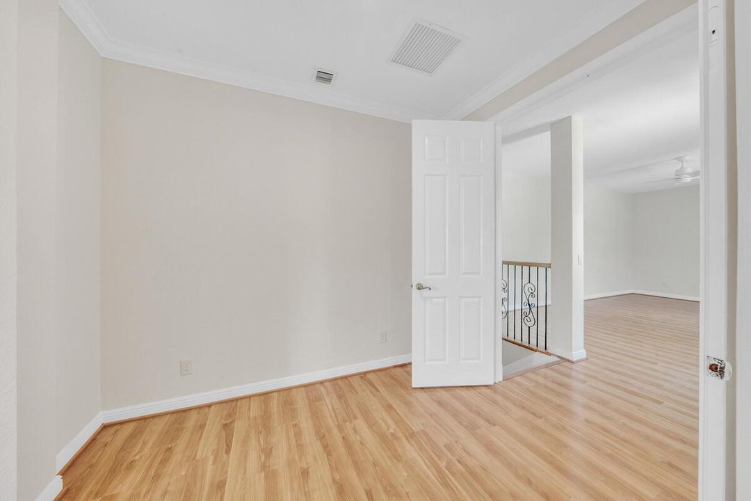 26 Primary Bedroom (1)