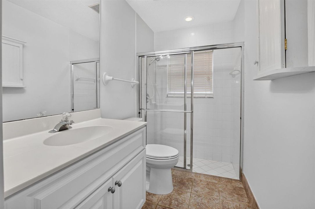 Guest Bath.