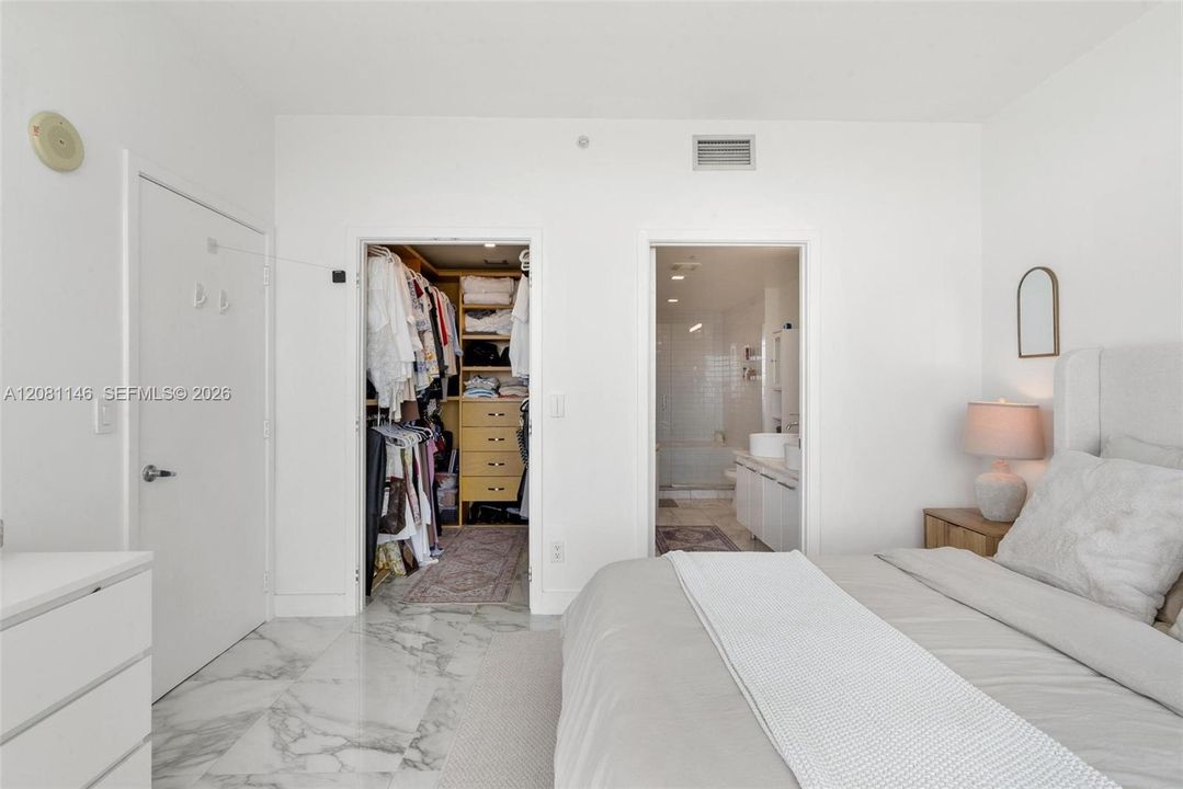 В аренду: $3,700 (1 спален, 1 ванн, 845 Квадратных фут)