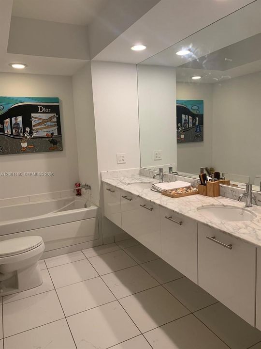 В аренду: $3,900 (1 спален, 1 ванн, 806 Квадратных фут)
