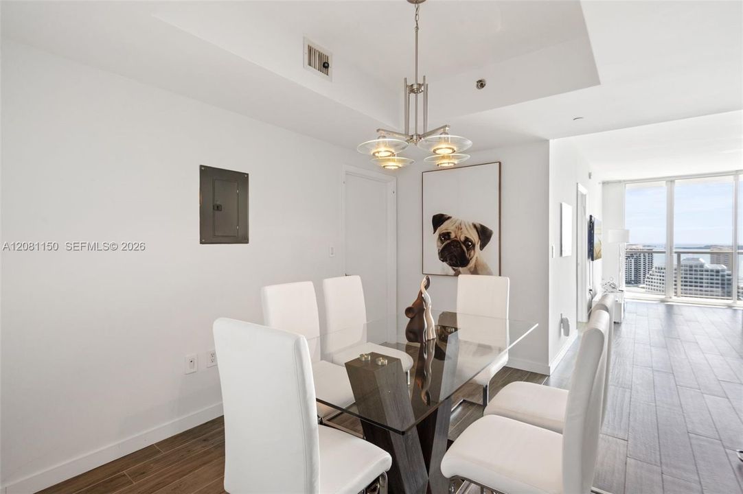 В аренду: $3,900 (1 спален, 1 ванн, 806 Квадратных фут)
