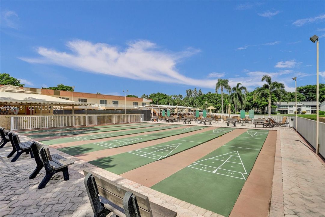 En Venta: $236,500 (2 camas, 2 baños, 1100 Pies cuadrados)