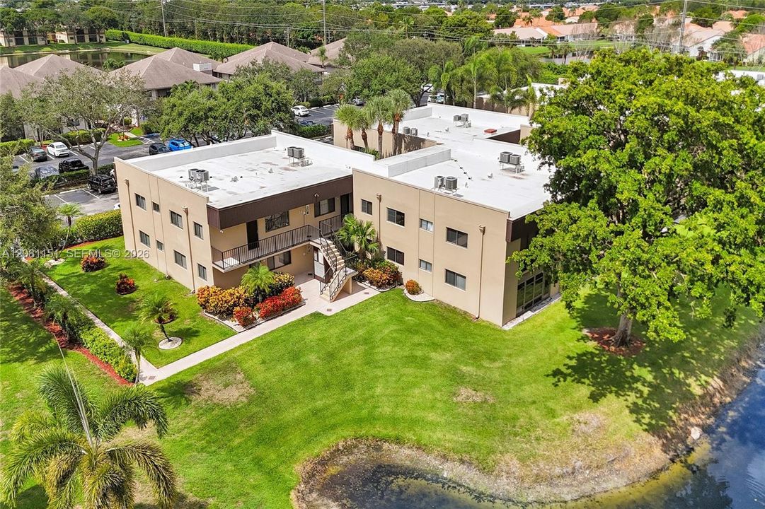 En Venta: $236,500 (2 camas, 2 baños, 1100 Pies cuadrados)
