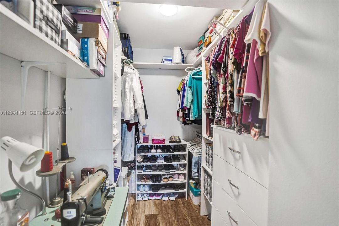 En Venta: $236,500 (2 camas, 2 baños, 1100 Pies cuadrados)