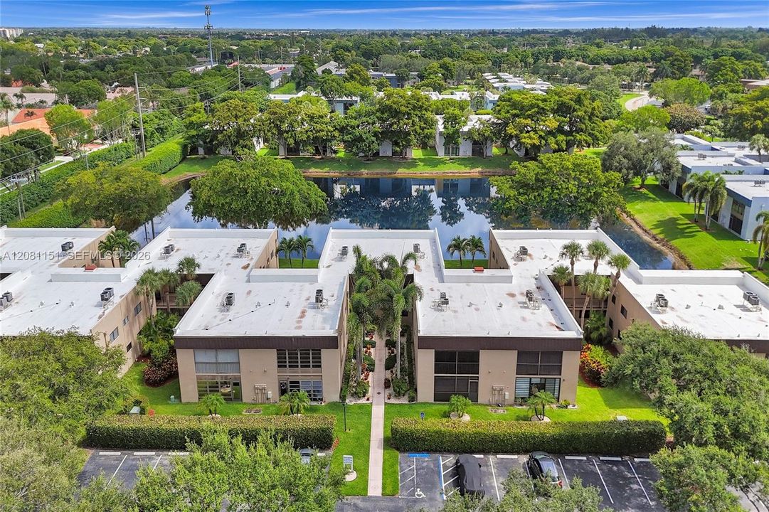 En Venta: $236,500 (2 camas, 2 baños, 1100 Pies cuadrados)