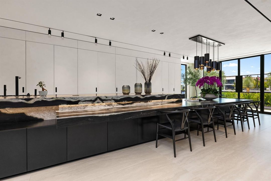 Kitchen 10