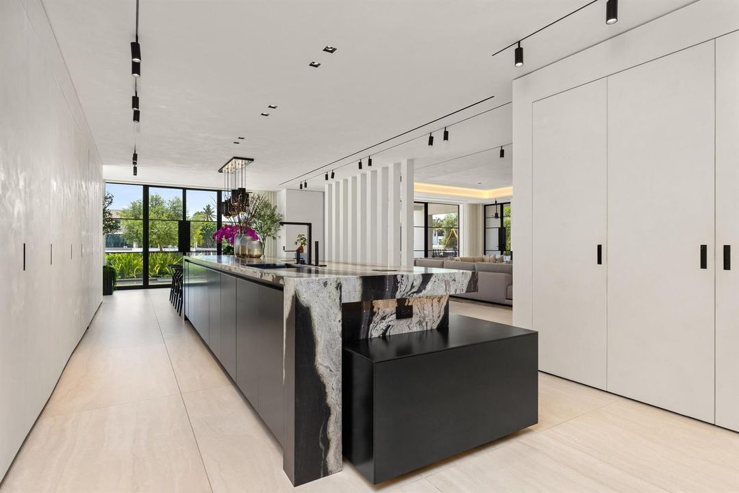 Kitchen 12