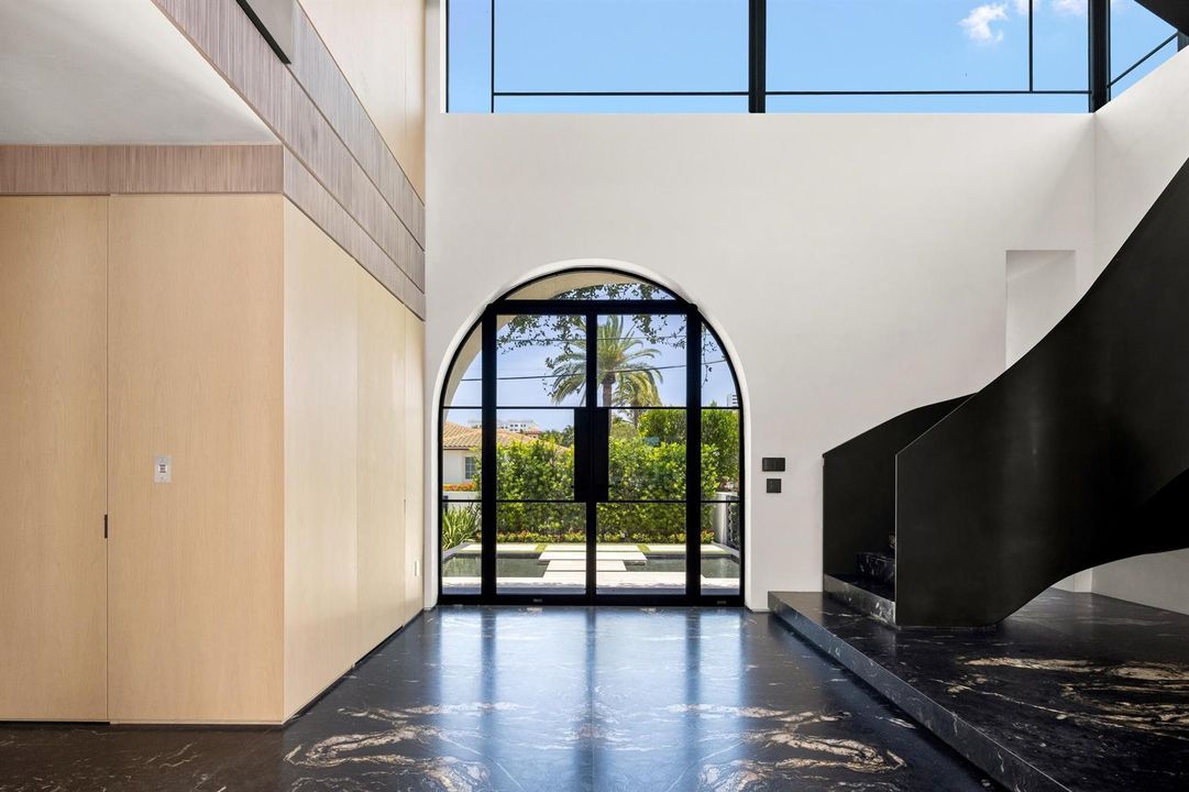 Foyer 3